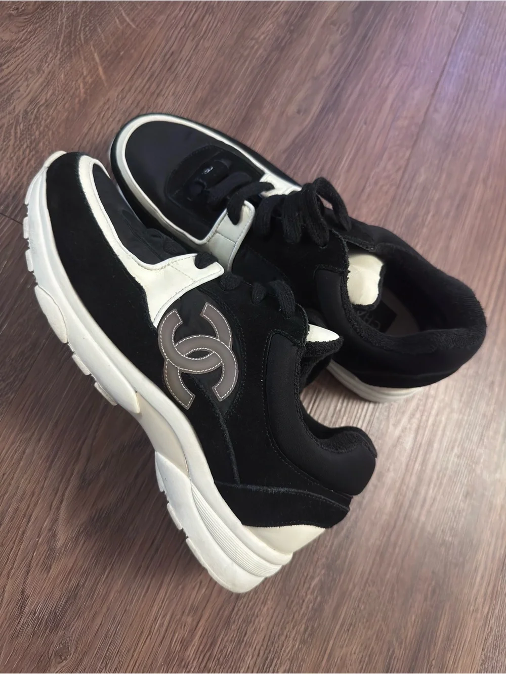 CHANEL Black and White Low-Top CC Logo Sneakers